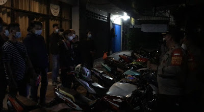 Langgar Aturan PPKM Darurat Puluhan Anggota Club Motor Diamankan Polisi