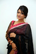 Nidhi Natuiyal Glamorous Photos in Saree-thumbnail-44