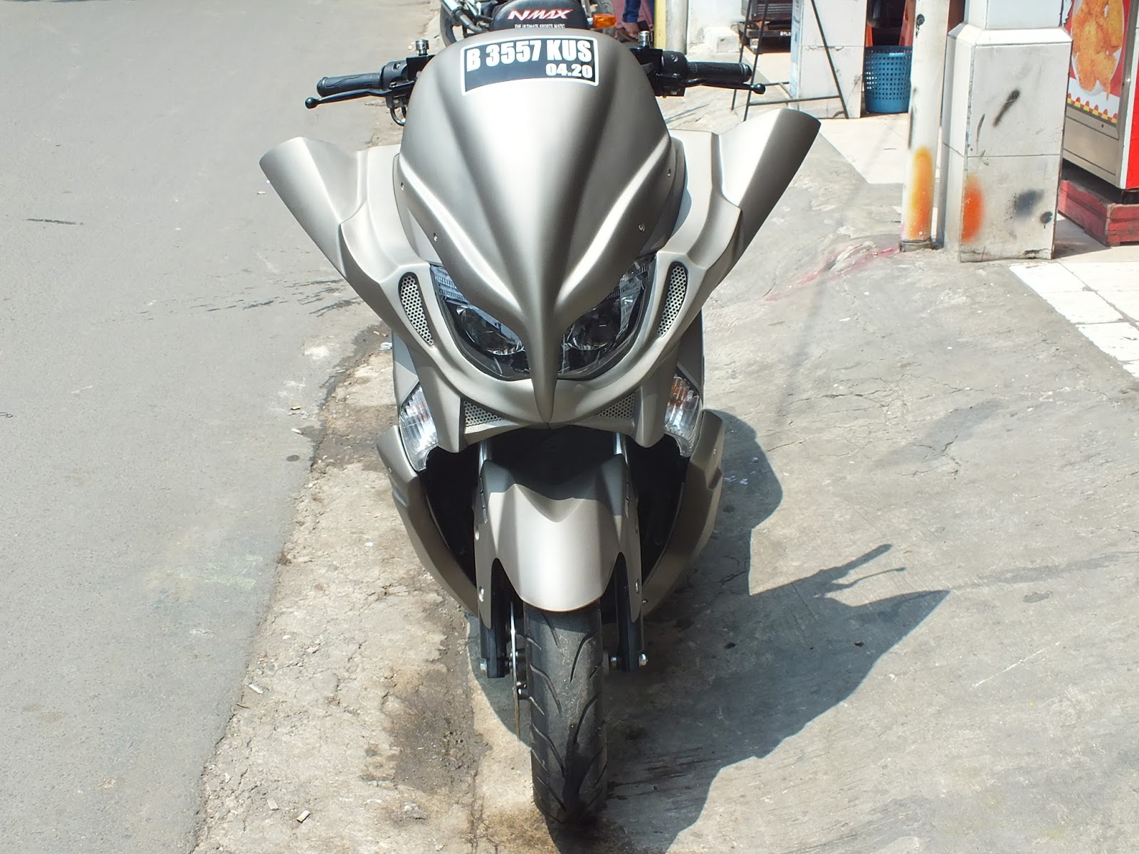 Ngecat MOTOR YAMAHA NMAX CUSTOM PAINT Gun Metal Doff Pesanan Mr