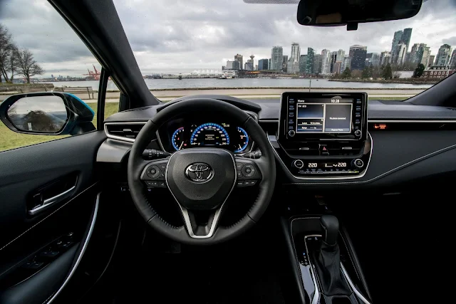 Toyota Corolla 2019 XSE - interior