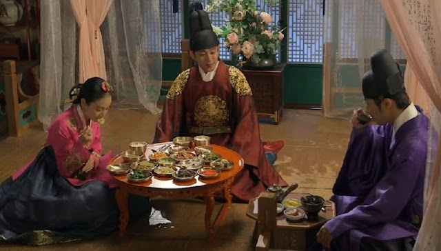 korean royal family eating scene