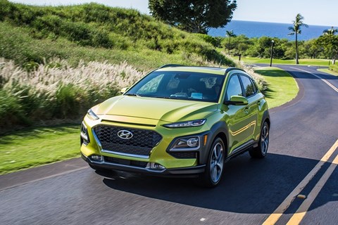 Hyundai Kona phiên bản màu xanh lá