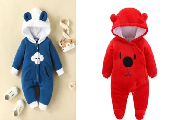 Baby Jumpsuit with A Bear Design
