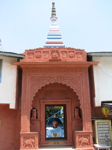Entrance Haidakhan Babaji Temple