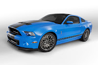 Ford-Shelby-Mustang-GT500-2013-01