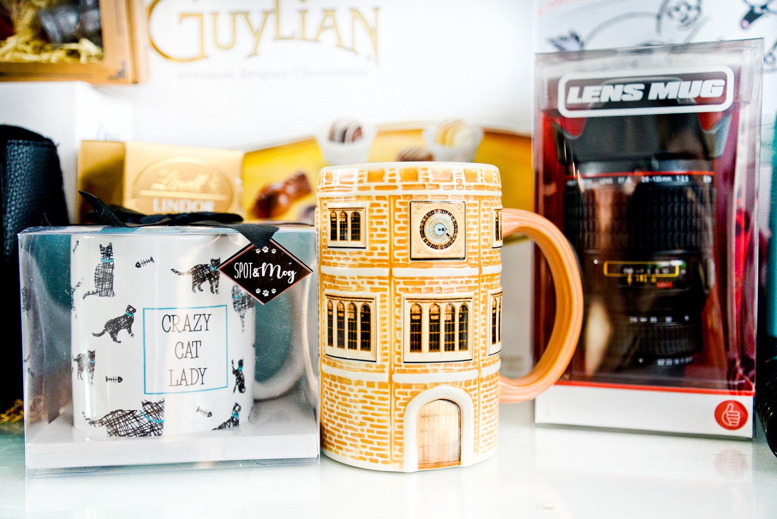 hampton court mug, crazy cat lady mug, lens mug