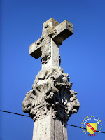 Vitrey - Croix monumentale du cimetière : Assomption