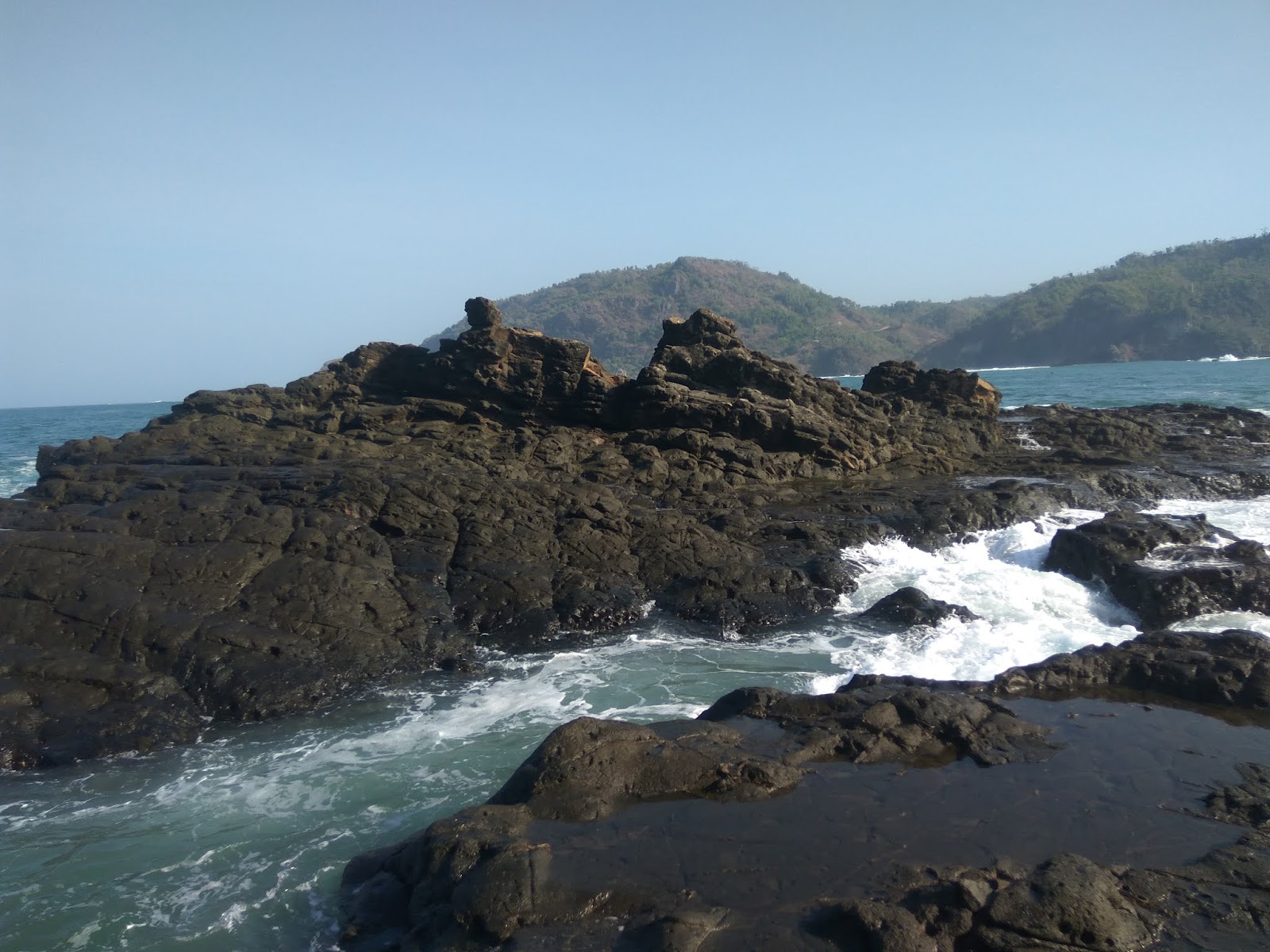 Pantai WediOmbo Gunung Kidul Males Megawe