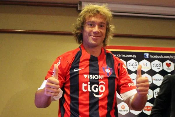 Resultado de imagem para Diego Lugano Nacional URUGUAI