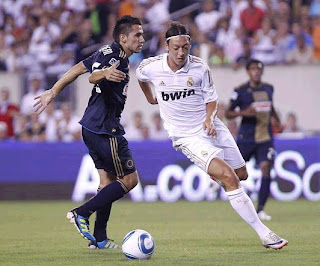 Özil during tha game against Philadelphia Union