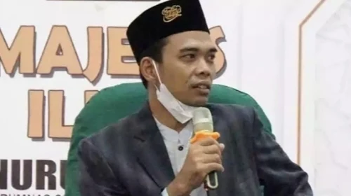 Komisi I DPR Sebut Penggalangan Dana UAS Untuk Beli Kapal Selam Sebagai Koreksi Publik Terhadap Pemerintah.