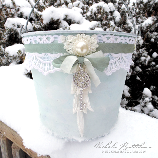 Shabby Pail Make-Over ‪#‎letresorsdeluxe‬ - Nichola Battilana