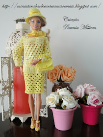 Roupa de crochê para Barbie criada por Pecunia MM