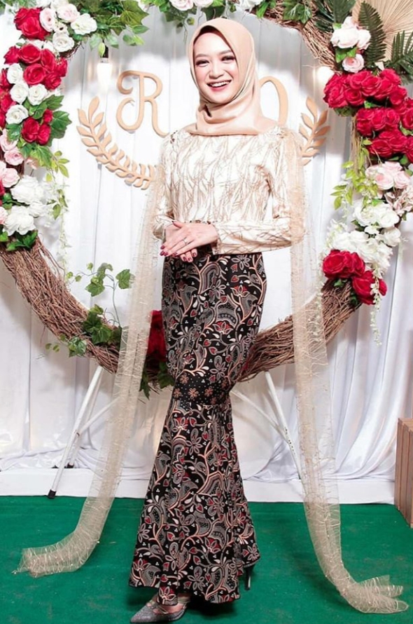 24+ Model Rok Batik Buat Badan Gemuk