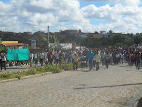 Blog de andreluizichu : REPÓRTER ANDRÉ LUIZ - ICHU - BAHIA - (75) 8122-4970 - DEUS É FIEL - EMAIL: andreluizichu@hotmail.com, Comunidade ichuense se despede do Desportista Fiinho