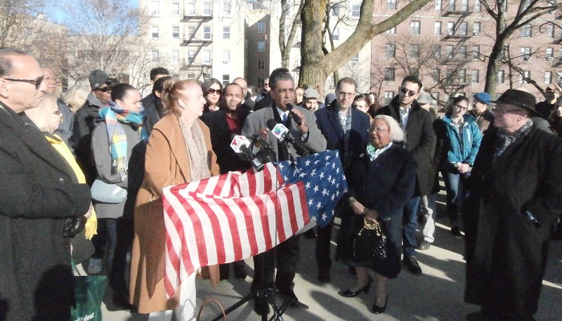 Espaillat encabeza vigilia en el Alto Manhattan por víctimas de Nueva Zelandia, contra odio y racismo