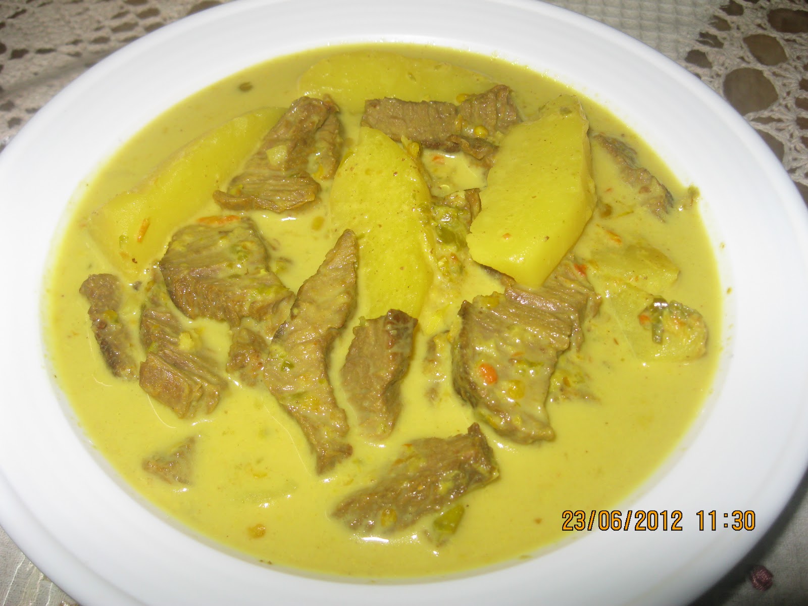 RESEPI CIKGU ANI: GULAI LEMAK CILI API DAGING SALAI