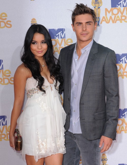 zac efron and vanessa hudgens 2011 pictures. zac efron and vanessa hudgens