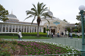 Crystal Palace, Tokyo Disneyland