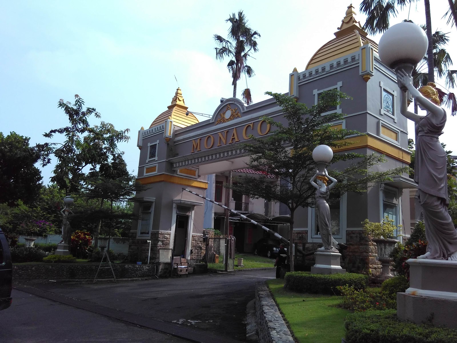 Apa Saja yang Ada di Villa  Bukit Mas Surabaya 