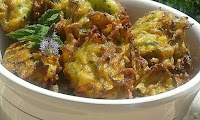 ricetta di frittelle con zucchine e mozzarella
