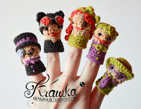 Krawka: Set of crochet finger puppets -  super Villains from Batman: Catwomen, Poison Ivy, Penguin, Riddler, Joker