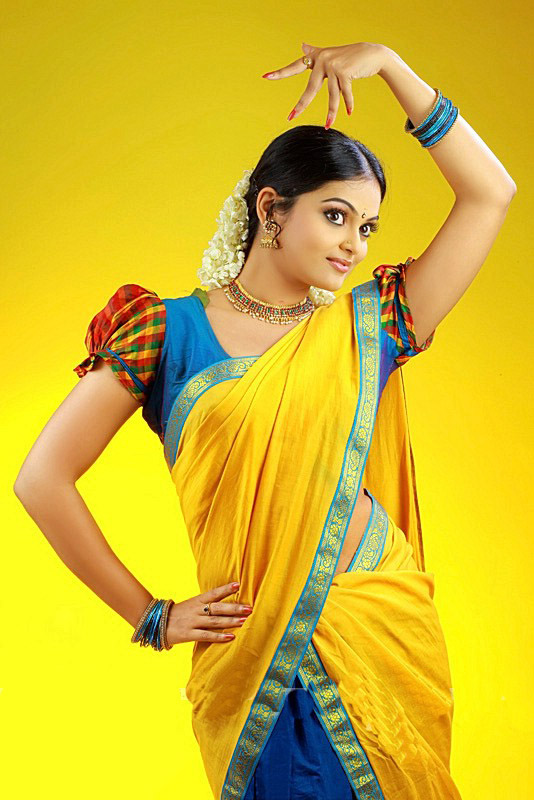 Vishnupriyahot malayalam new faceTV anchorcute snapssexy in saree outfithot exclusive gallery wallpapers