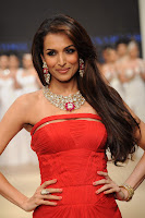 hot, sexy, Malaika, Arora, Khan, fashion, show, sleeveless, solder-less,red gown 