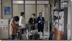 While.You.Were.Sleeping.E19.171026.H[138]