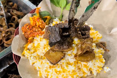 Kenikmatan Sego Akherad Milik 'Chef Terbaik di Indonesia' Bobon Santoso, Harga 10 Ribuan