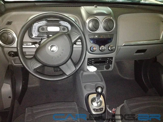 carro Agile Chevrolet Automático 2013 - interior