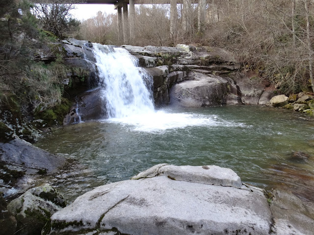 Pozas en el río Cerves en Melón