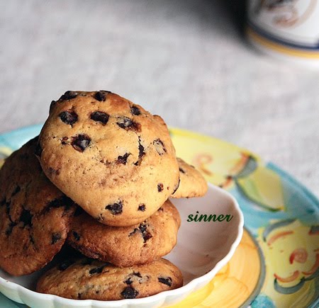 crunchy choc chip cookies