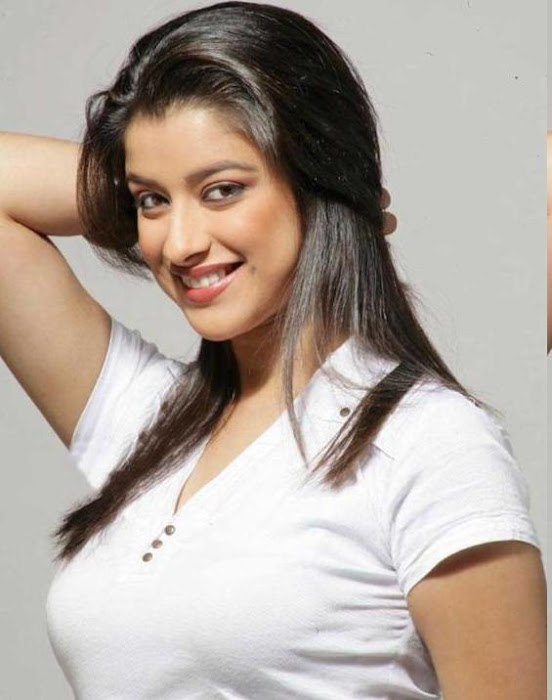 madhurima cool celebrity album unseen pics