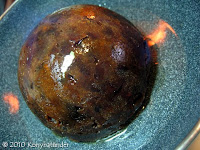 flaming-christmas-pudding