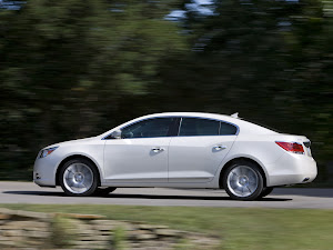 Buick LaCrosse 2011 (6)