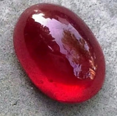 Batu Merah Delima