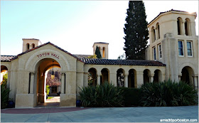 Toyon Hall, Universidad de Stanford