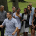 El Presidente Barack Obama pasea con sus hijas en Nueva York