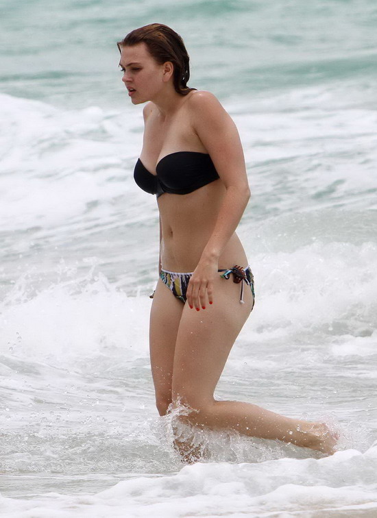Aimee Teegarden hot at beach Aimee Teegarden hot Aimee Teegarden Bikini