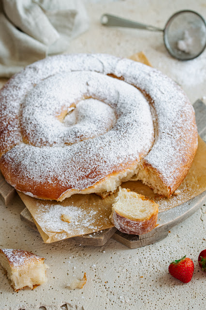 Ensaimadas (brioche espagnole)