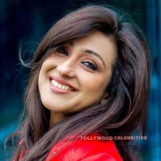 Rituparna Sengupta Biography, Husband, Son, Daughter, Father, Mother, Brother, Sister, Family Photos