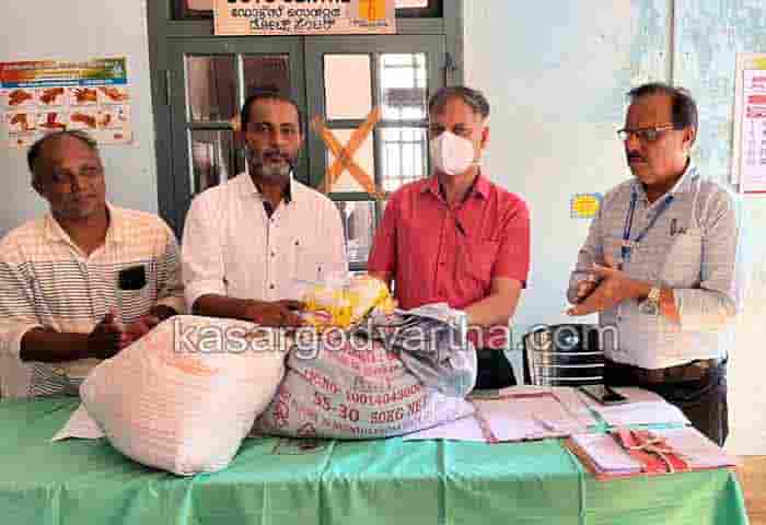 Kasaragod Municipality distributed food kits to TB patients, Kerala, Kasaragod, News,Top-Headlines,Kasaragod-Municipality, Food kit, Patients.