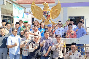 Kapolsek Panongan Bersama Muspika Resmikan Tugu Burung Garuda 
