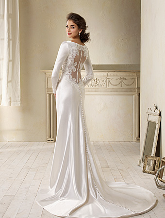 Front view of copy of Bella 39s wedding dress by Alfred Angelo