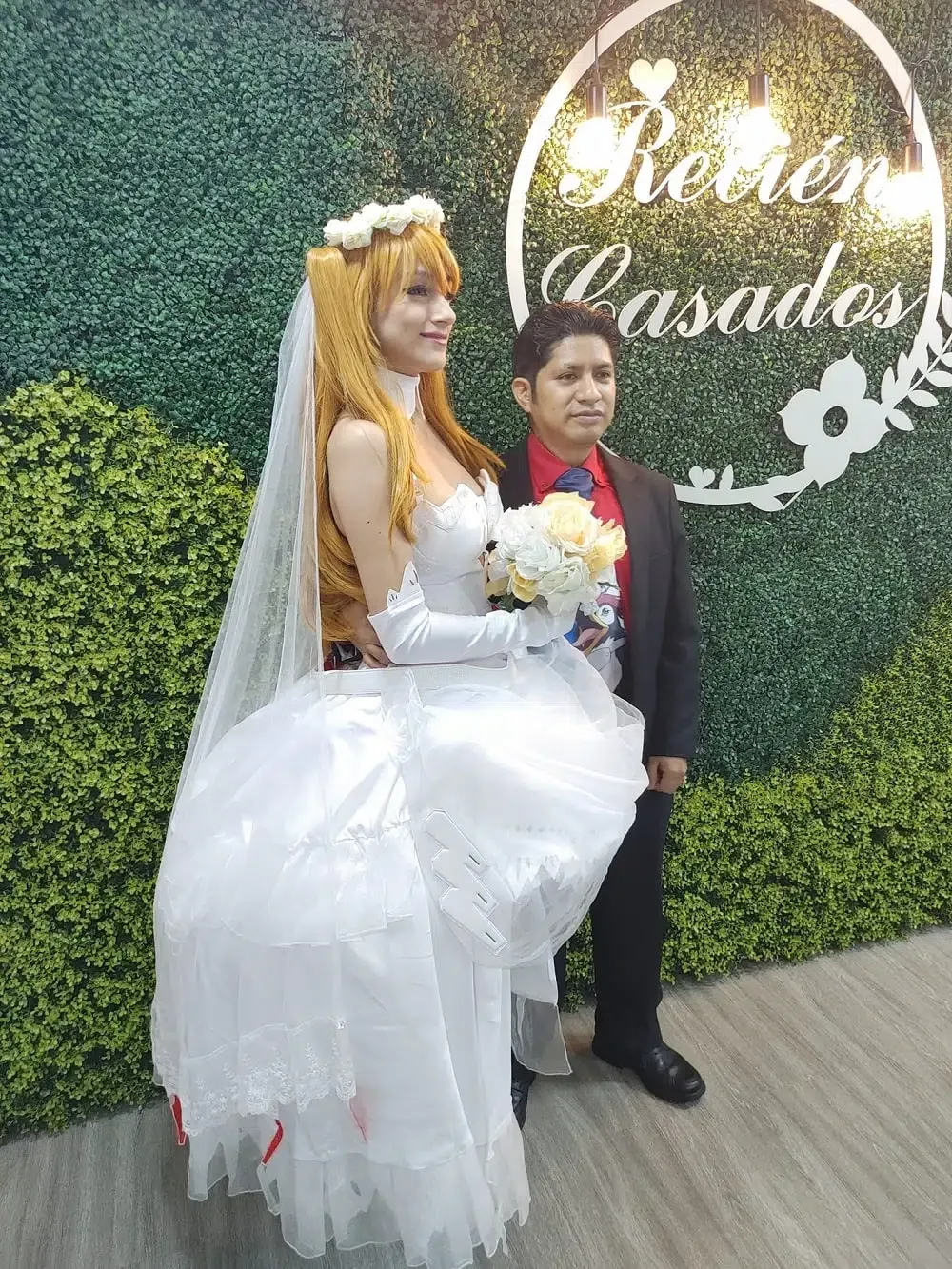 Evangelion: Garota que Casou Vestida de Asuka Viralizou