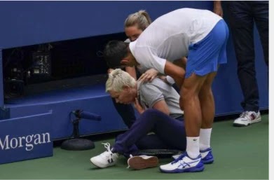 Djokovic out of US Open after hitting line judge with ball