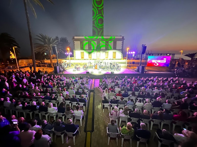  Éxito rotundo del concierto de Año Nuevo en el Faro de Maspalomas