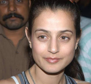 Actress Amisha Patel Without Country Club