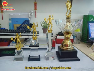 Sản Xuất Cúp Tennis